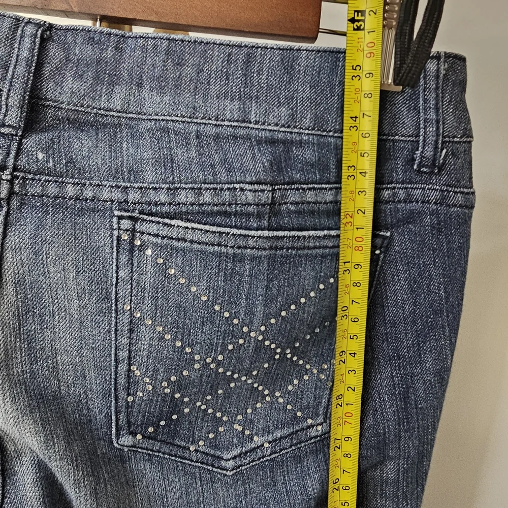 Classic Blue Women's Jeans‎